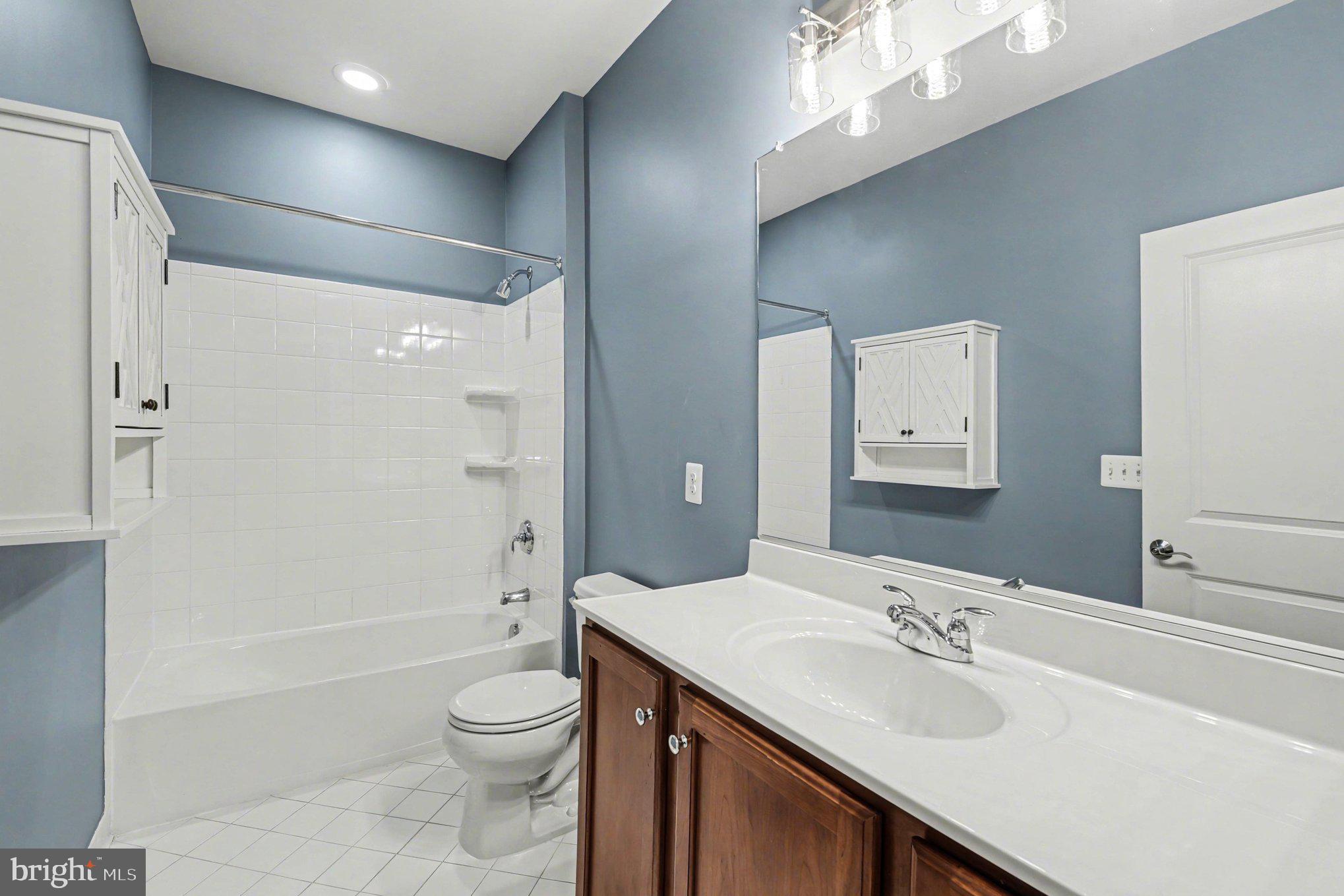 5954 Logans Way Ellicott City, MD 21043 - Photo 31 of 46 Hall Full bath