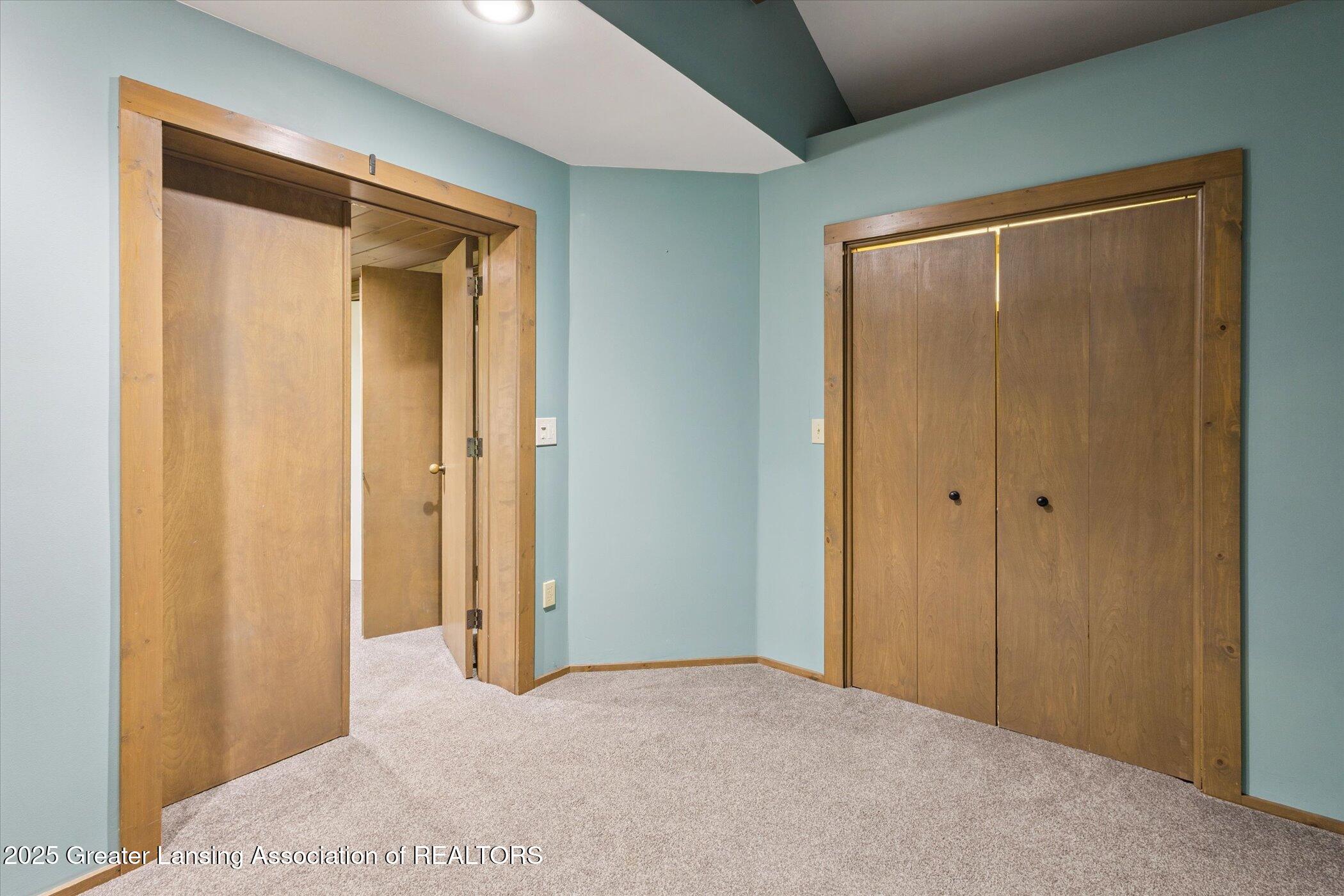 500 Newman Road Okemos, MI 48864 - Photo 28 of 69 32-500-Newman-Rd-Okemos-MI-48864-WindowS