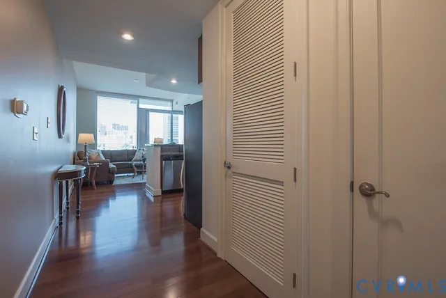 $2,550 | 301 Virginia Street, Unit U911, Richmond, VA 23219