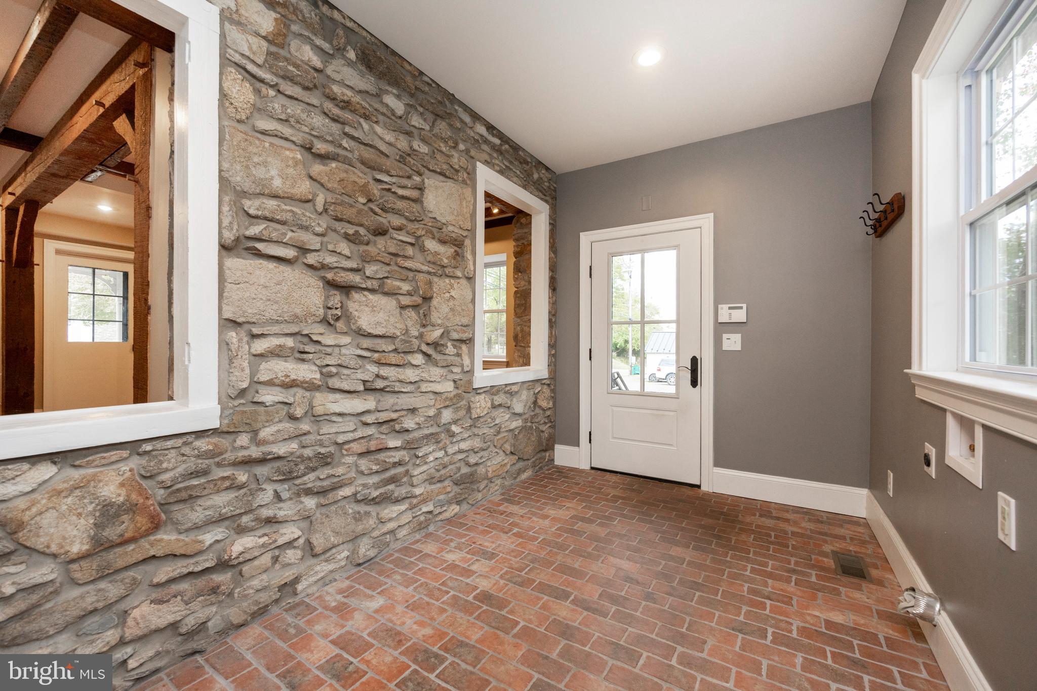 26 Ridge Road Phoenixville, PA 19460 - Photo 3 of 64 1st floor entry / laundry