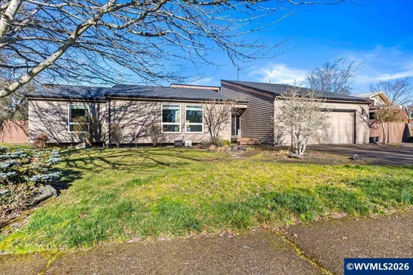 $549,000 | 1135 Lakewood Drive Southwest, Albany, OR 97321