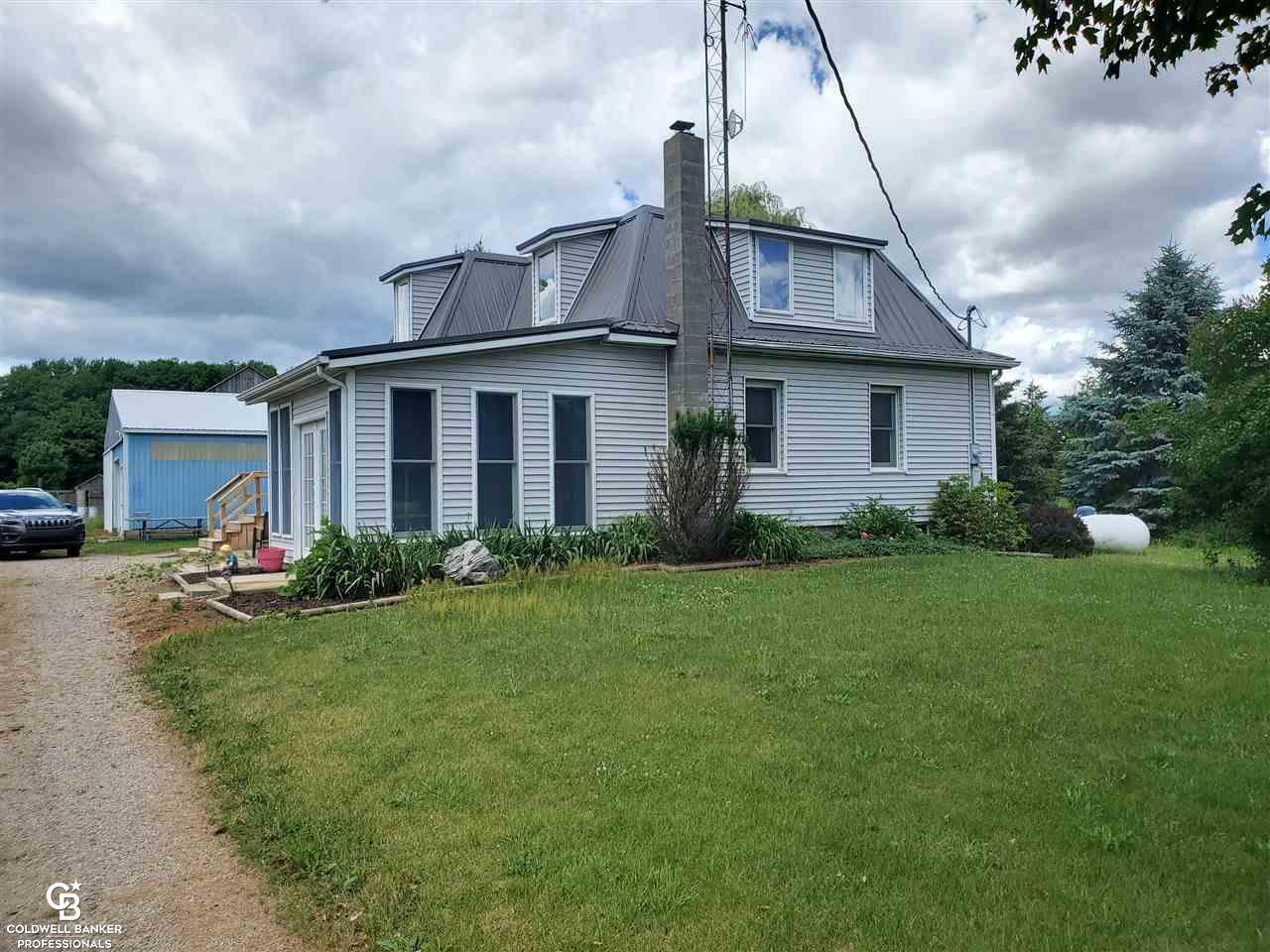 3726 Short Road Croswell, MI 48422 - Photo 31 of 32 Front Angle