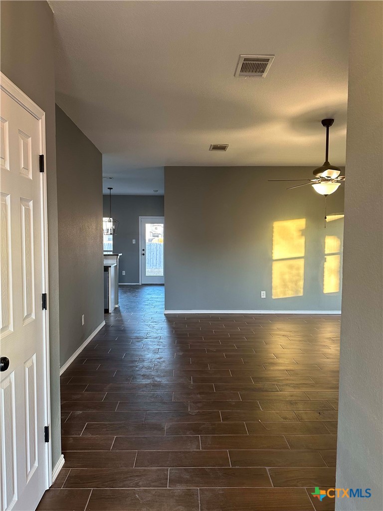 6108 Temora Loop Killeen, TX 76549 - Photo 2 of 16