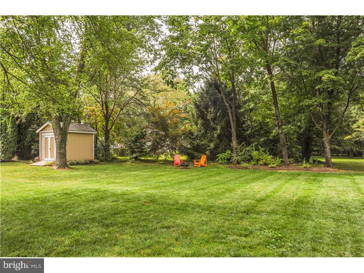 11 Buckwalter Road Audubon, PA 19403 - Photo 23 of 25 Back Yard