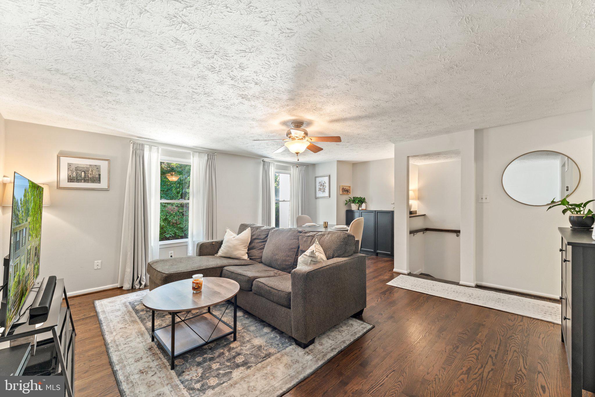 11017 Barton Hill Court Reston, VA 20191 - Photo 15 of 39