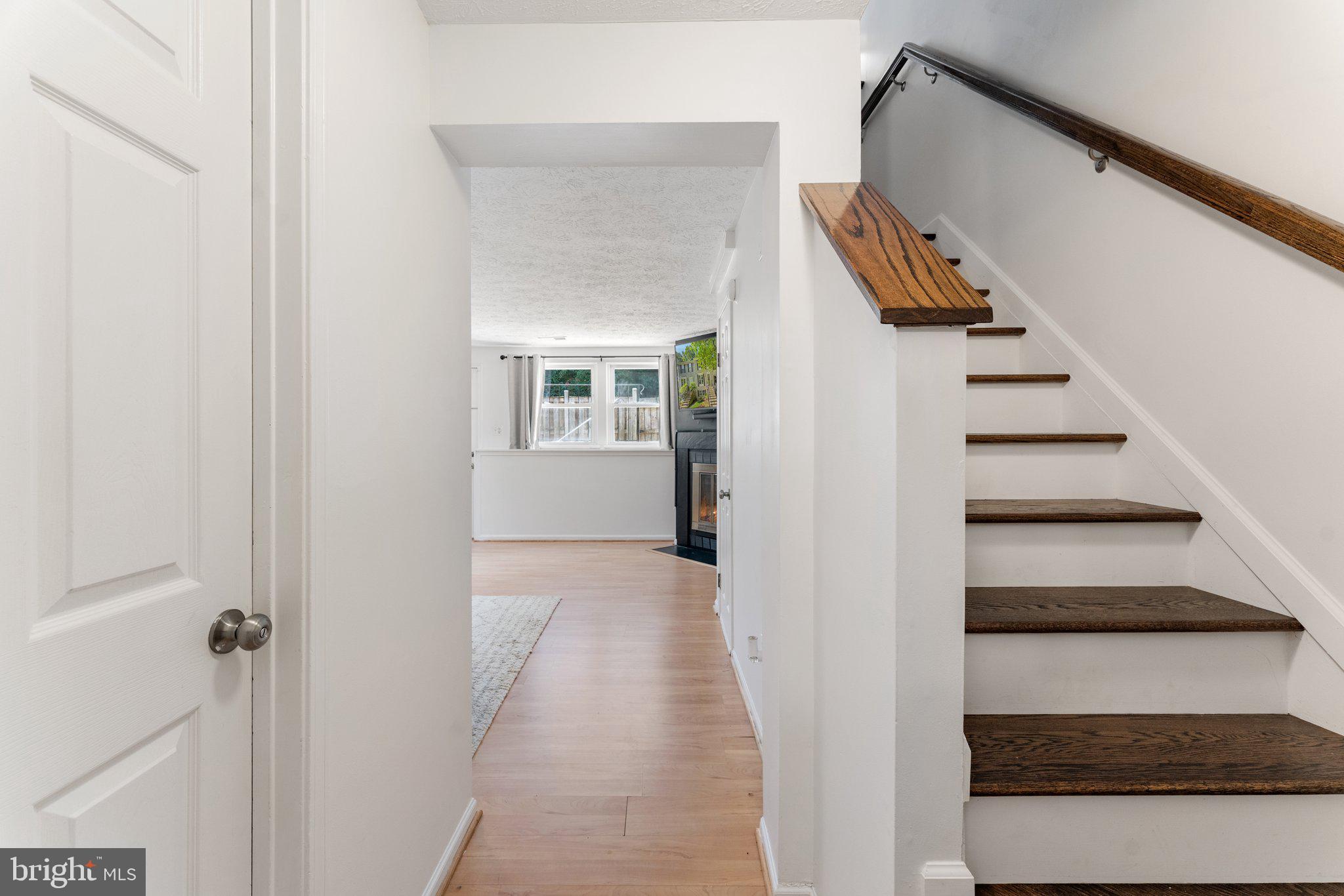 11017 Barton Hill Court Reston, VA 20191 - Photo 17 of 39