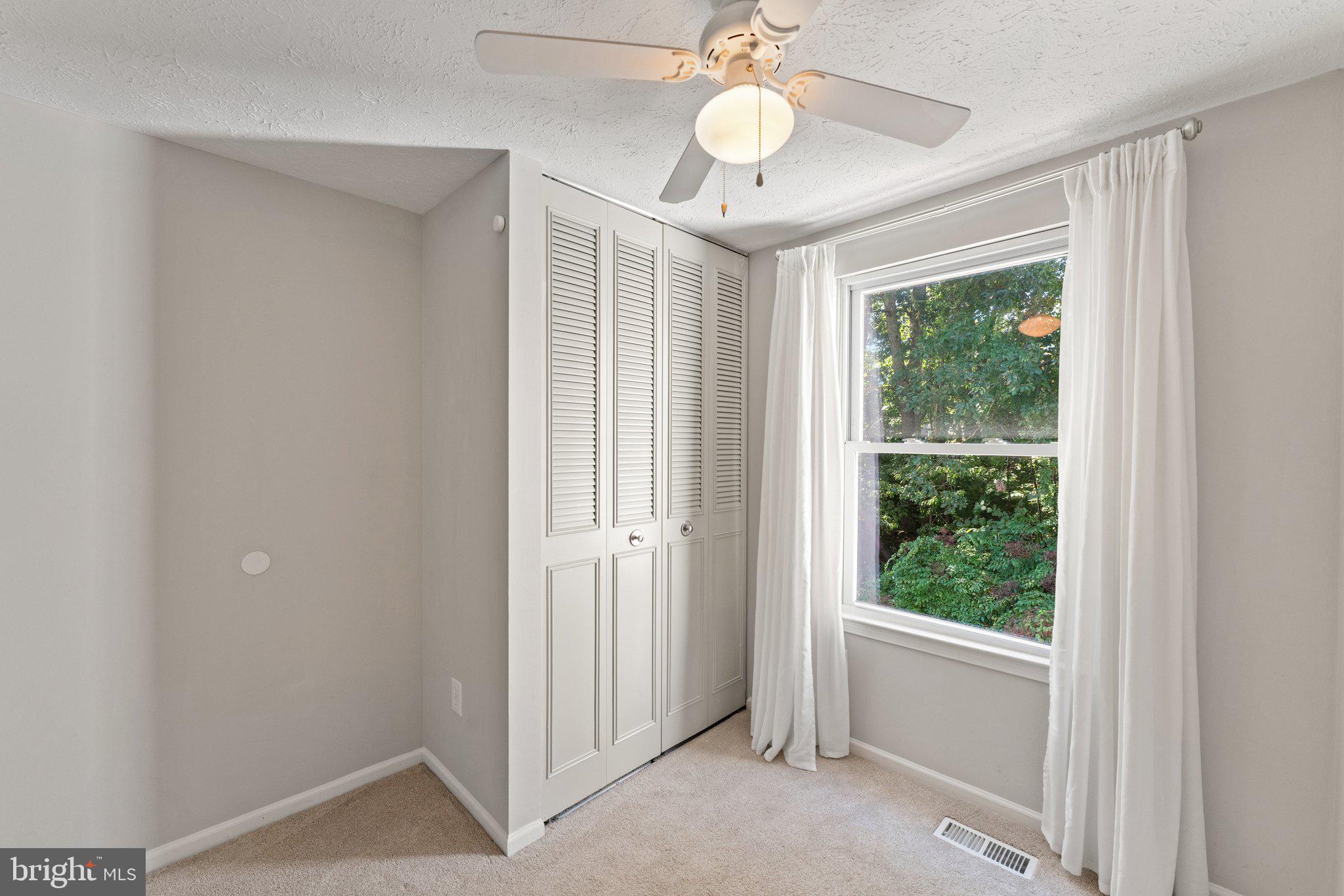 11017 Barton Hill Court Reston, VA 20191 - Photo 24 of 39