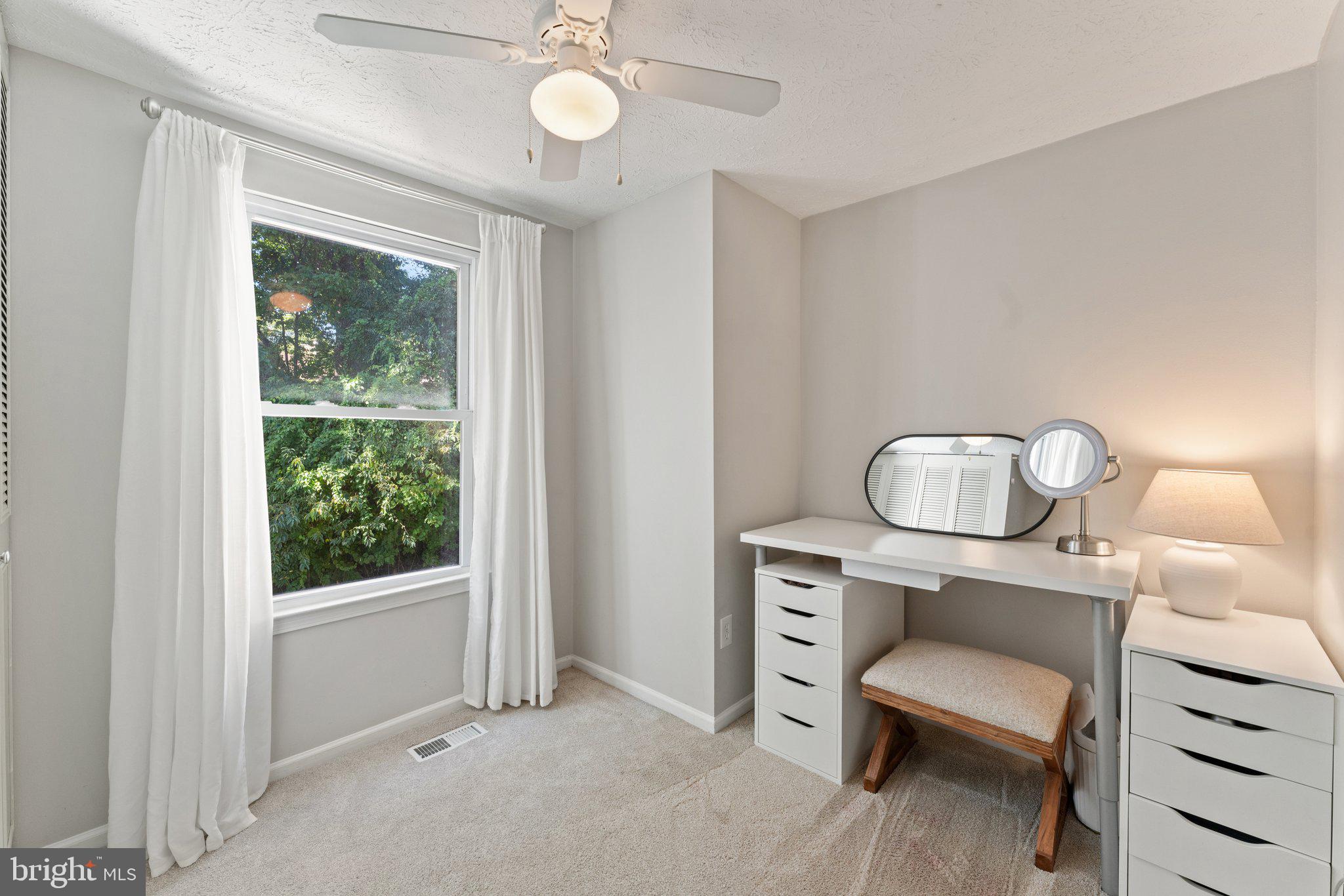 11017 Barton Hill Court Reston, VA 20191 - Photo 25 of 39