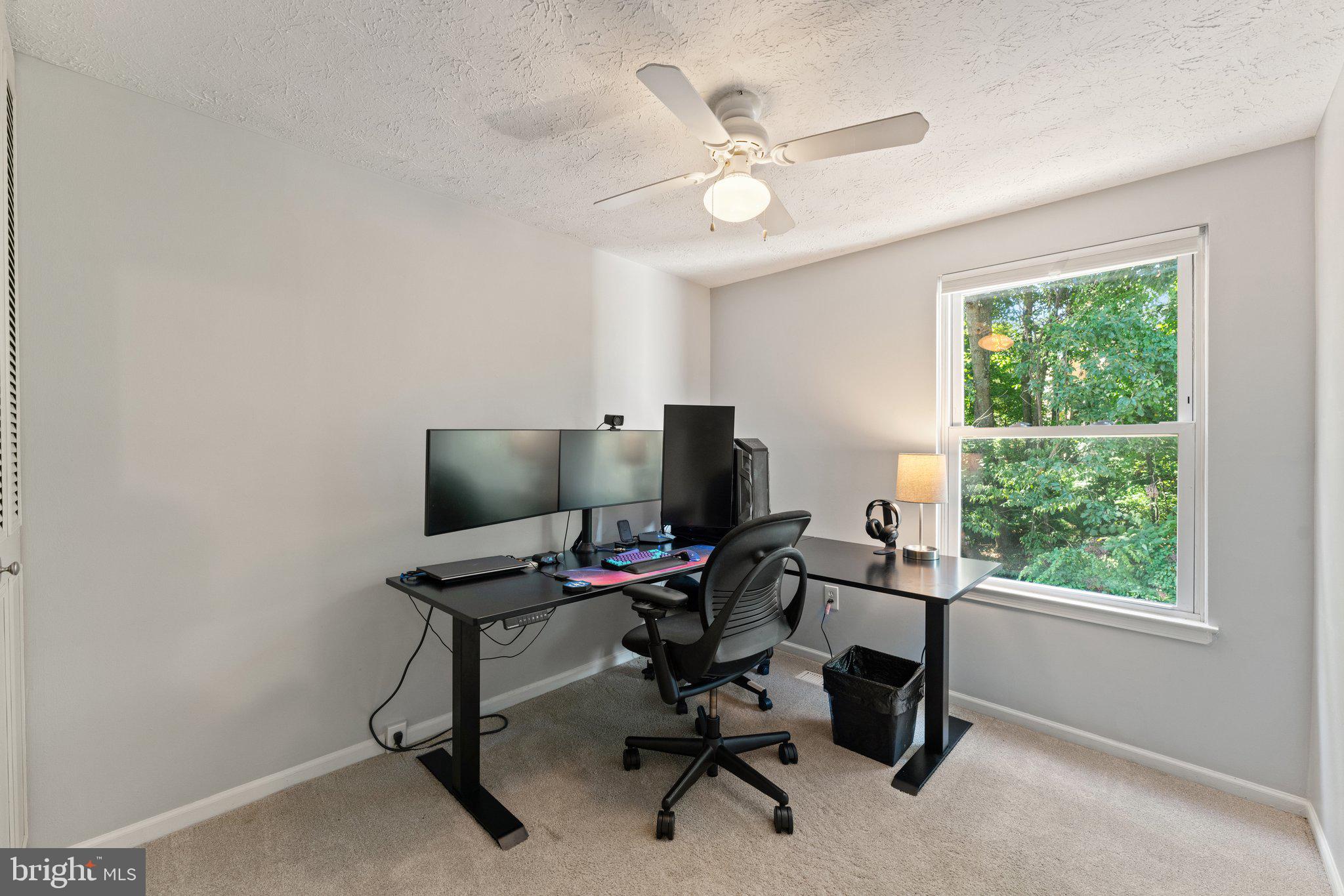 11017 Barton Hill Court Reston, VA 20191 - Photo 27 of 39