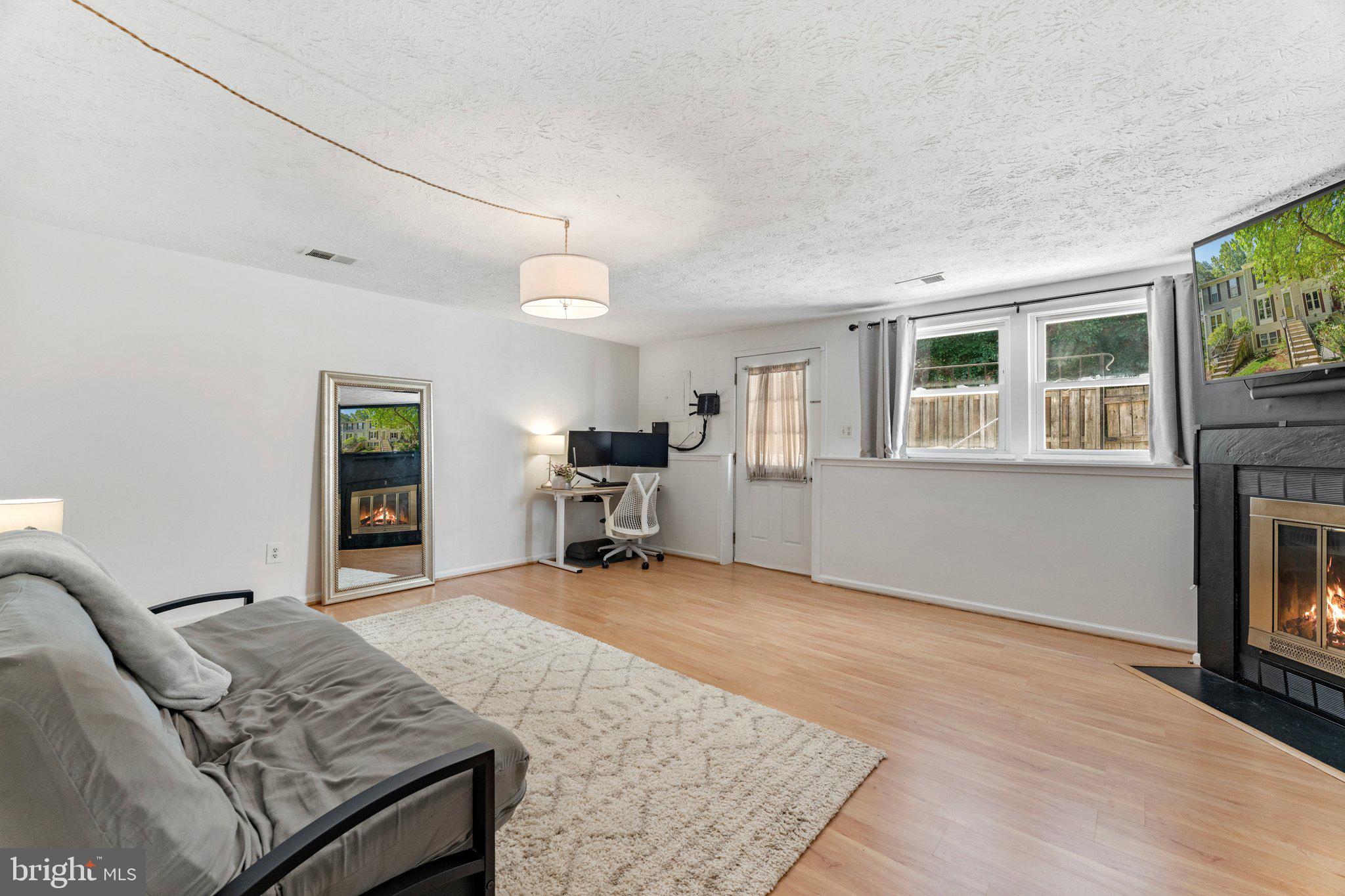 11017 Barton Hill Court Reston, VA 20191 - Photo 31 of 39