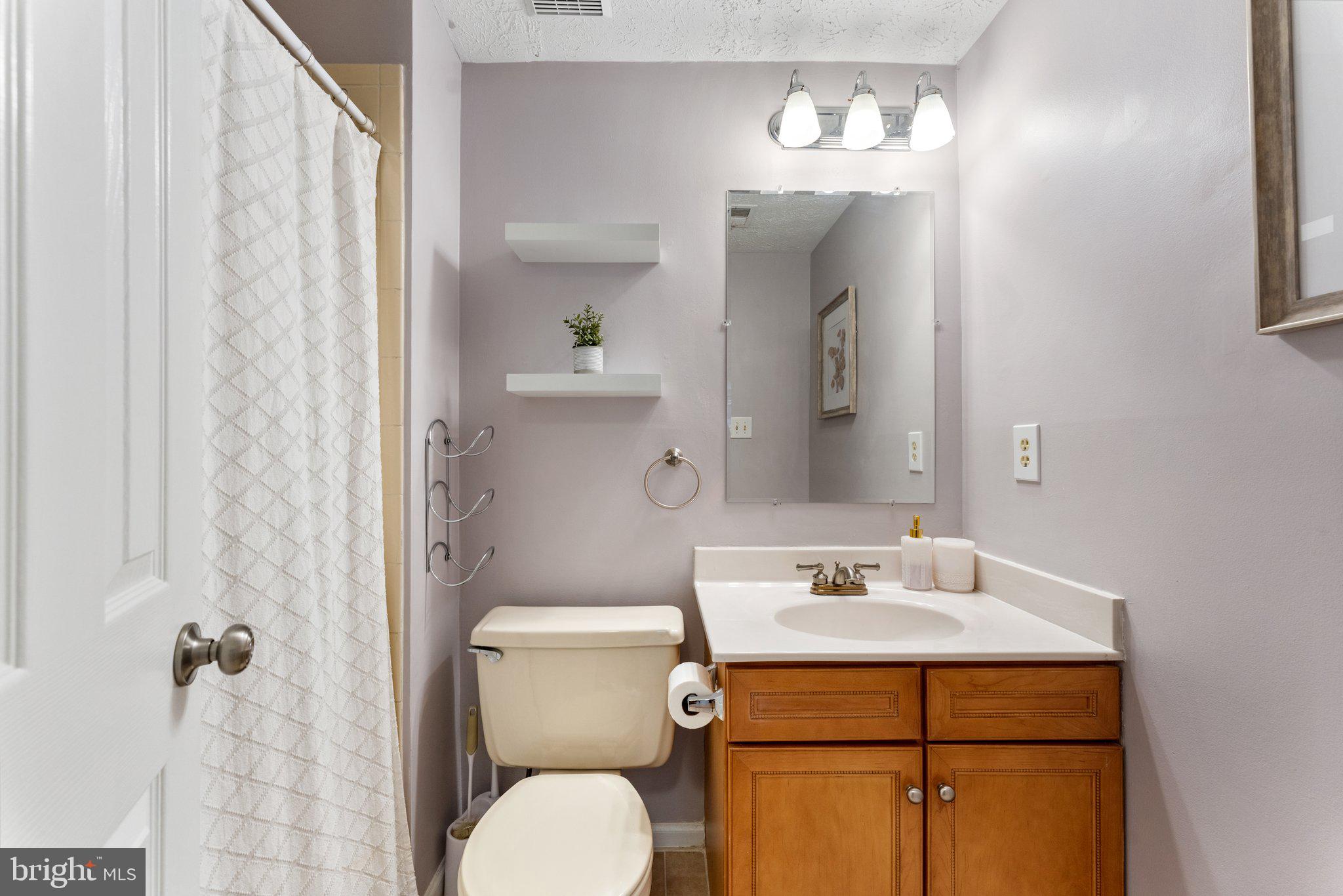 11017 Barton Hill Court Reston, VA 20191 - Photo 32 of 39