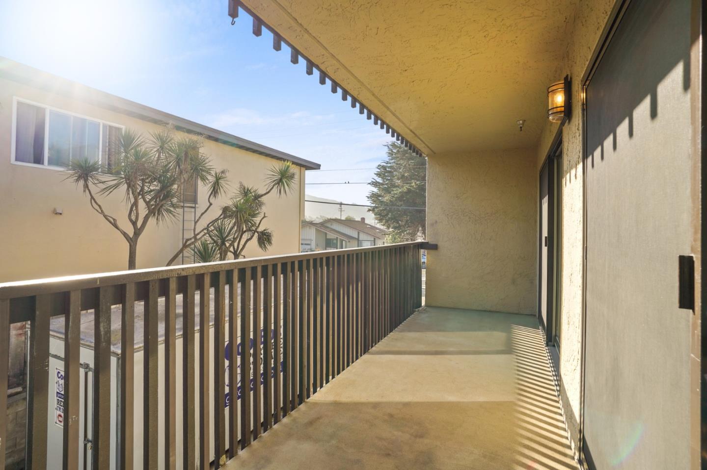 207 Monterey Road, Unit 3 Pacifica, CA 94044 - Photo 28 of 43 a view of a balcony