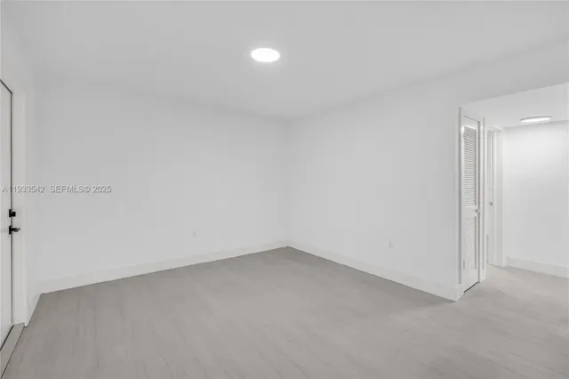 $3,200 | 3265 Virginia Street, Unit 19, Miami, FL 33133