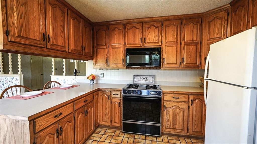 2110 Olde Farm Road Hudson, NC 28638 - Photo 13 of 39 Gallery Image 13