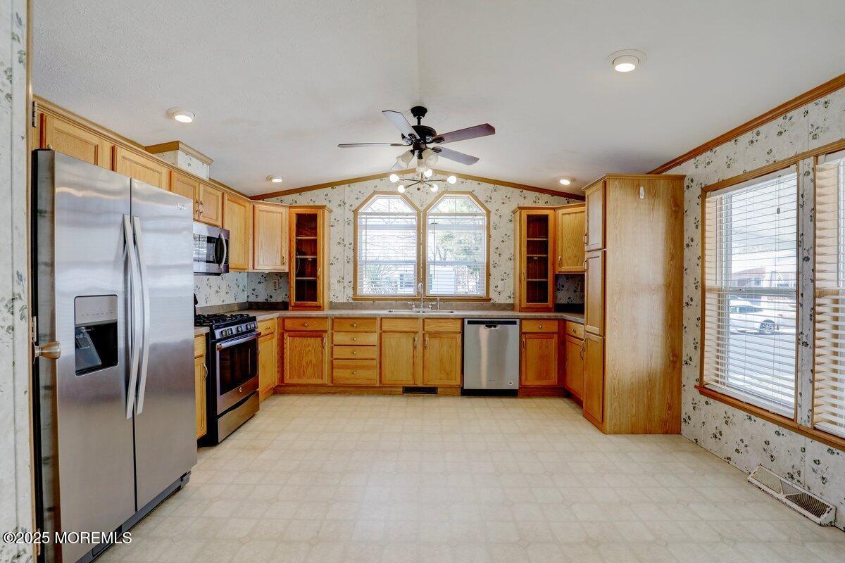 64 Antonia Drive Jackson, NJ 08527 - Photo 12 of 32 Kitchen