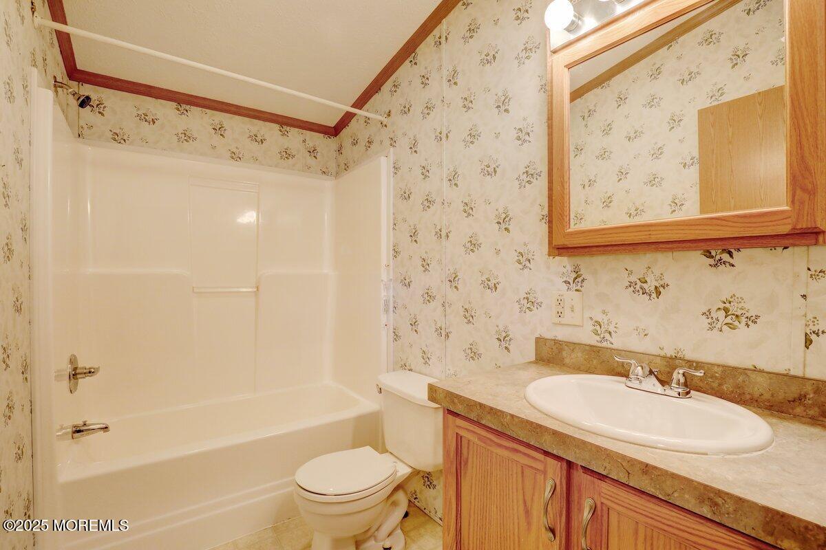 64 Antonia Drive Jackson, NJ 08527 - Photo 22 of 32 Bathroom