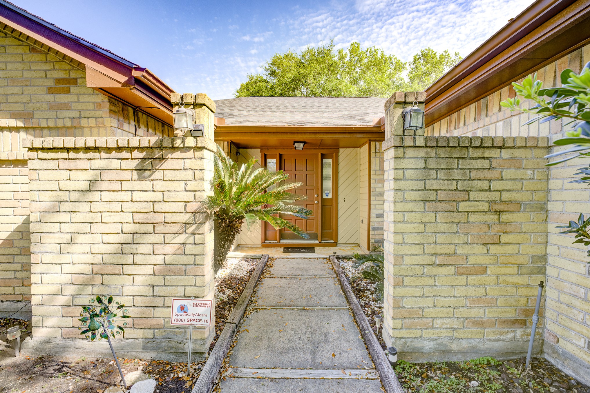 16134 Beechnut Street Houston, TX 77083 - Photo 4 of 50