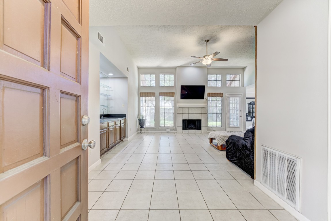 16134 Beechnut Street Houston, TX 77083 - Photo 6 of 50