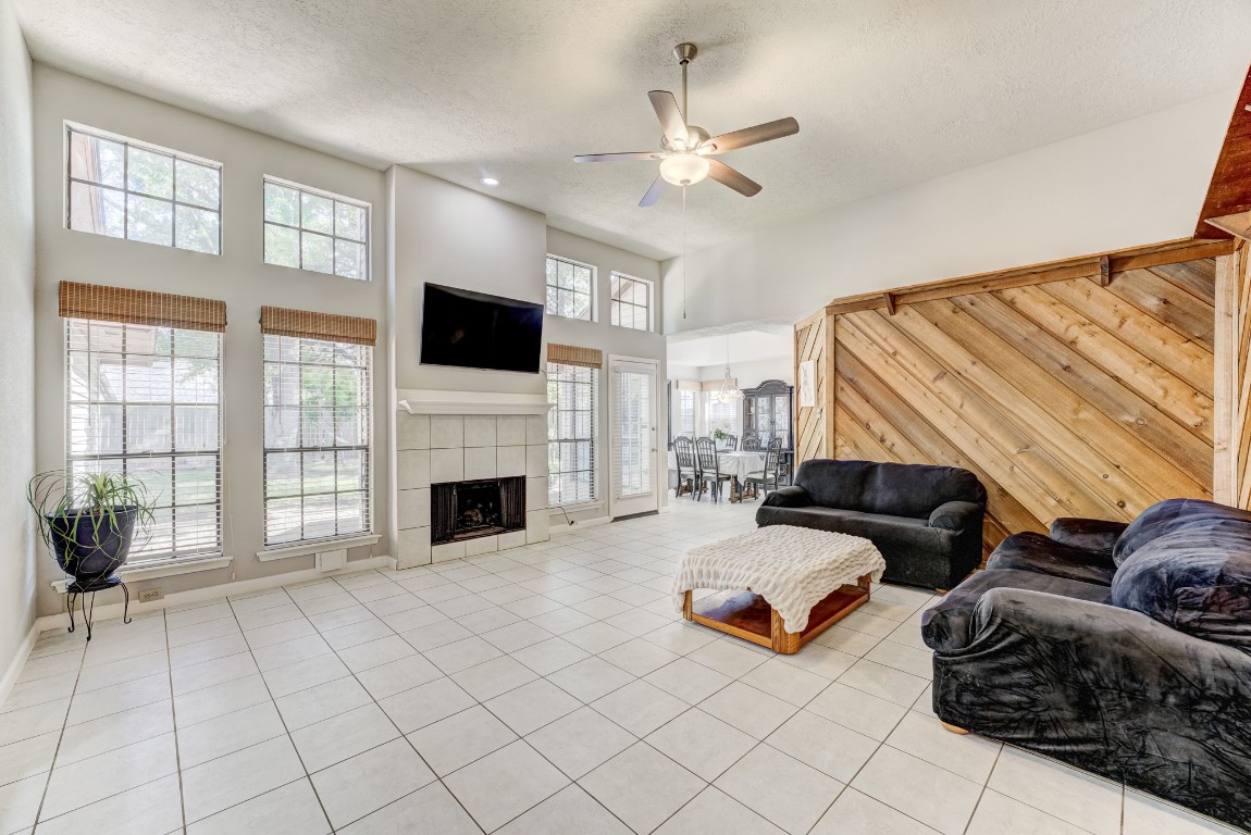 16134 Beechnut Street Houston, TX 77083 - Photo 8 of 50