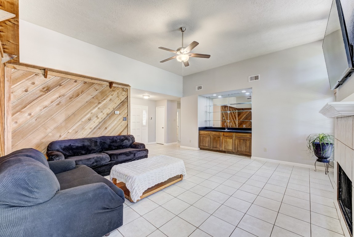 16134 Beechnut Street Houston, TX 77083 - Photo 10 of 50