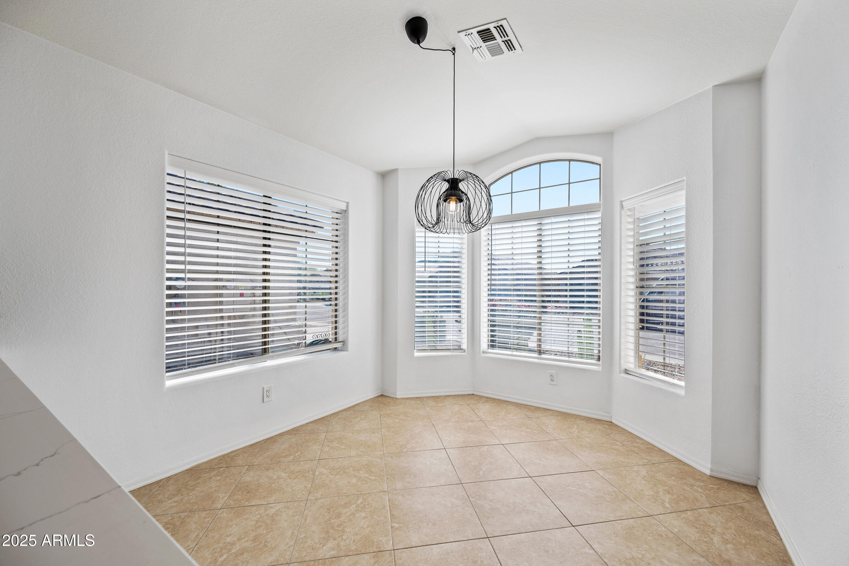 2508 East Paraiso Drive Phoenix, AZ 85024 - Photo 11 of 26 11-2508EPD-ocupix-