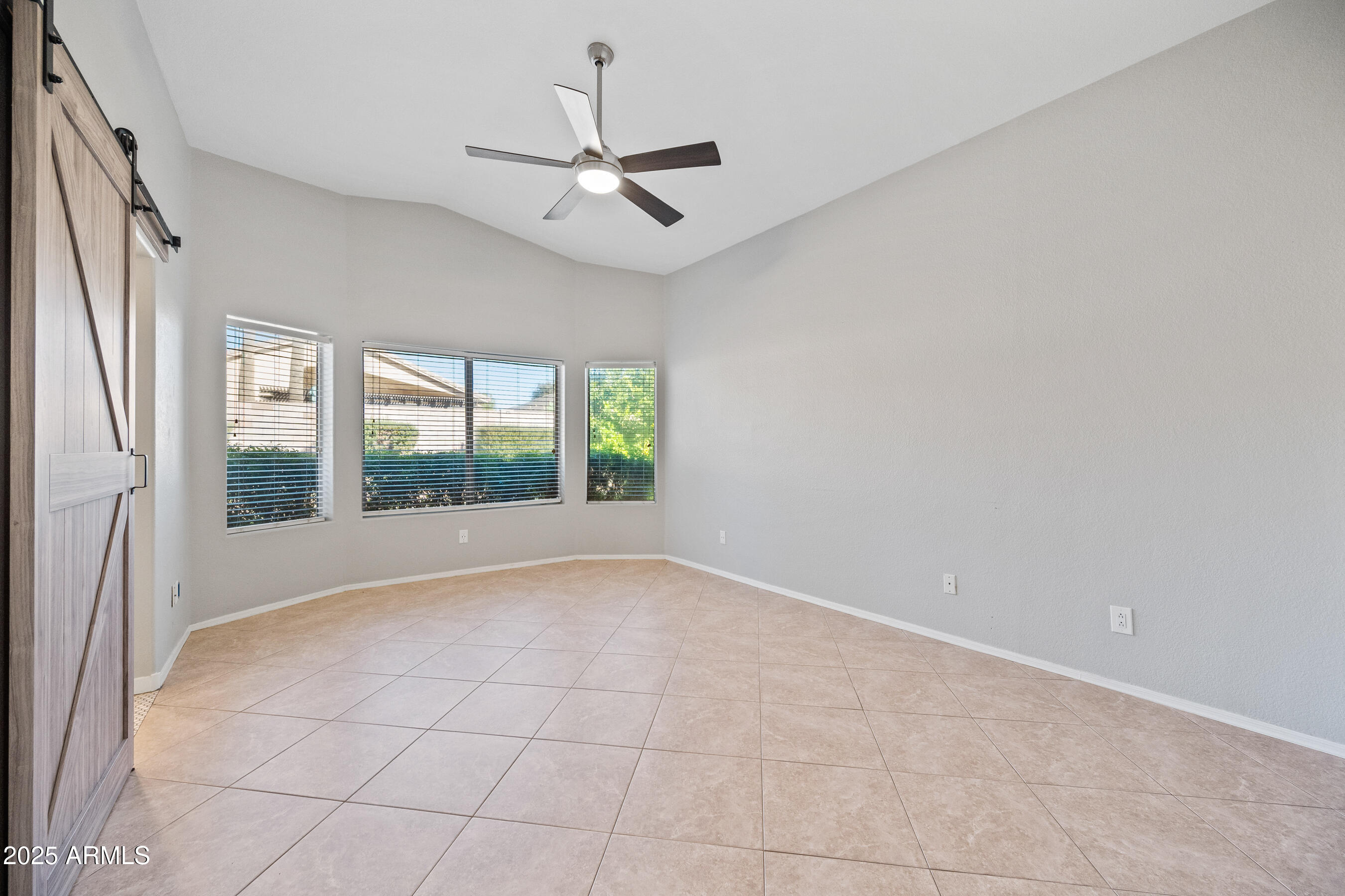 2508 East Paraiso Drive Phoenix, AZ 85024 - Photo 12 of 26 12-2508EPD-ocupix-