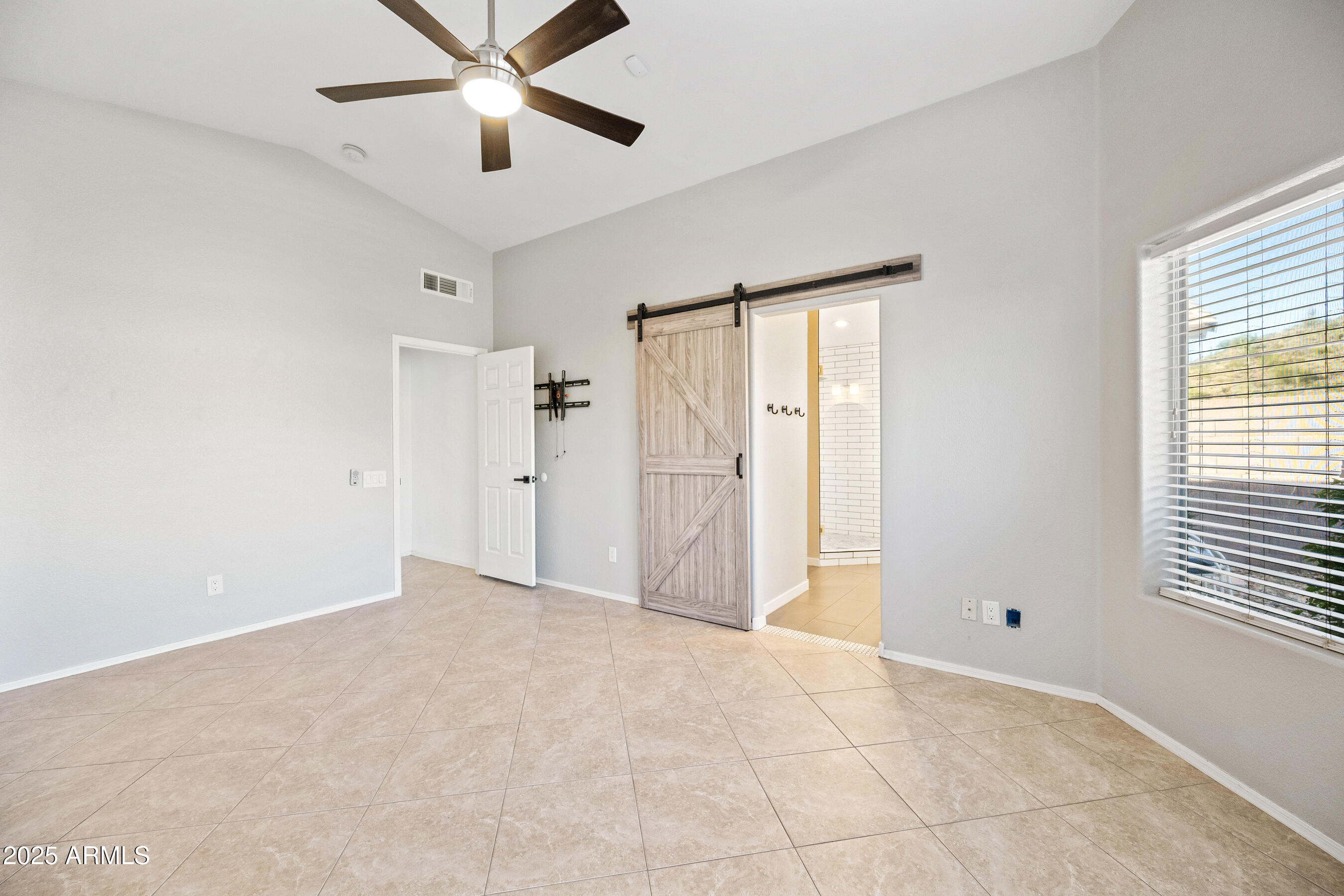 2508 East Paraiso Drive Phoenix, AZ 85024 - Photo 13 of 26 13-2508EPD-ocupix-