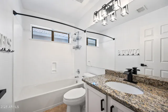 $2,400 | 2508 East Paraiso Drive, Phoenix, AZ 85024