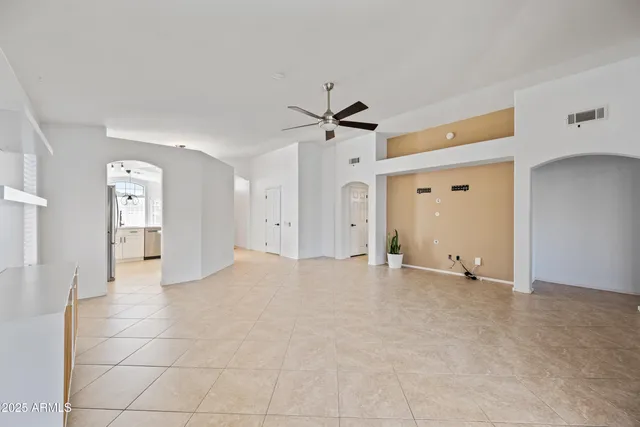 $2,400 | 2508 East Paraiso Drive, Phoenix, AZ 85024