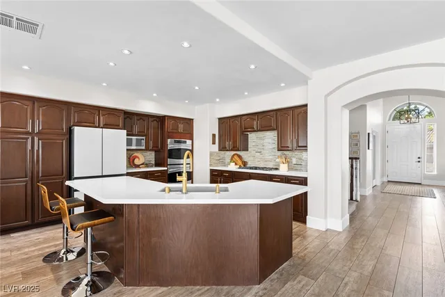 $1,140,000 | 174 Wentworth Drive, Henderson, NV 89074