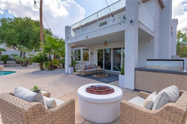 $1,140,000 | 174 Wentworth Drive, Henderson, NV 89074