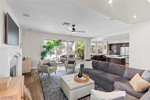$1,140,000 | 174 Wentworth Drive, Henderson, NV 89074