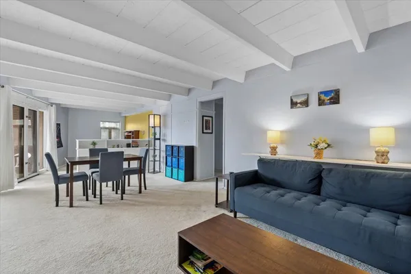 $149,999 | 1860 Sherman Avenue, Unit 4SW, Evanston, IL 60201