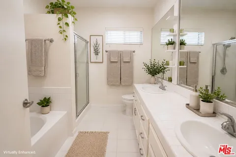 $988,888 | 1915 Malcolm Avenue, Unit 301, Los Angeles, CA 90025