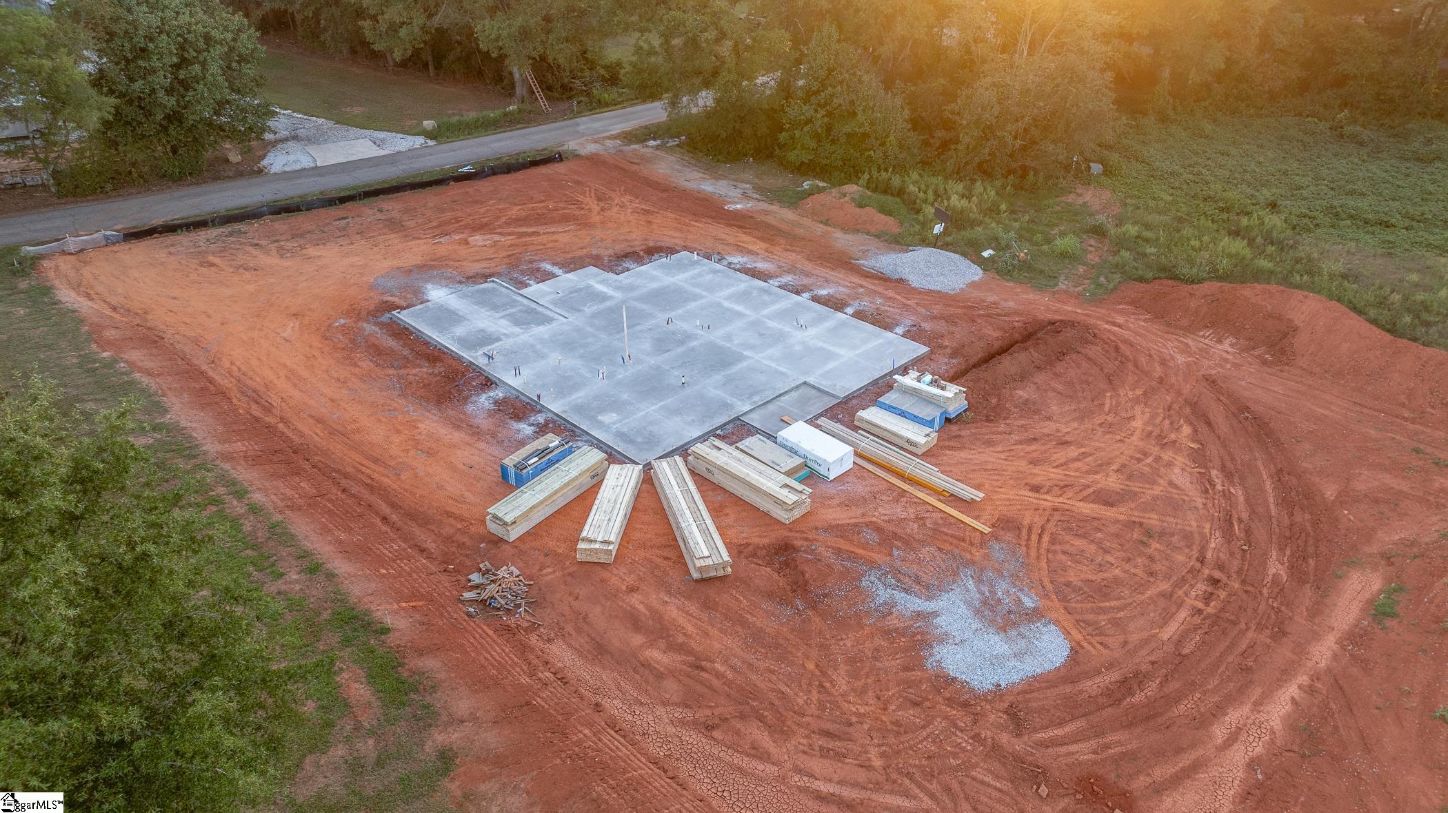 419 Griffin Road Piedmont, SC 29673 - Photo 4 of 25