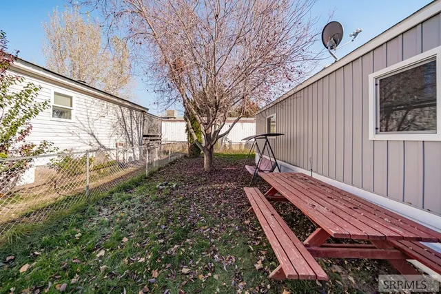 $95,000 | 2374 North Pinewood Drive, Idaho Falls, ID 83401