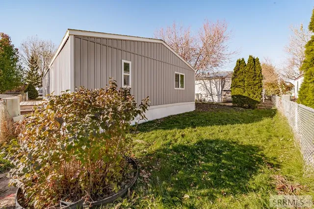 $95,000 | 2374 North Pinewood Drive, Idaho Falls, ID 83401