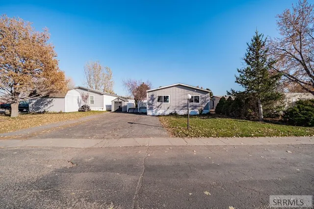 $95,000 | 2374 North Pinewood Drive, Idaho Falls, ID 83401