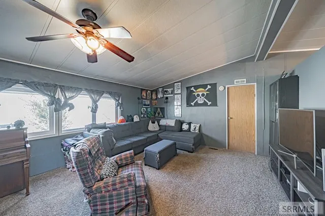 $95,000 | 2374 North Pinewood Drive, Idaho Falls, ID 83401