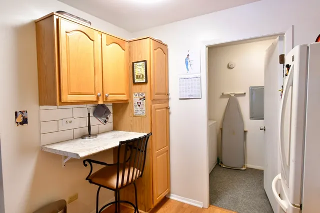 $179,999 | 18424 Kedzie Avenue, Unit 2A, Homewood, IL 60430
