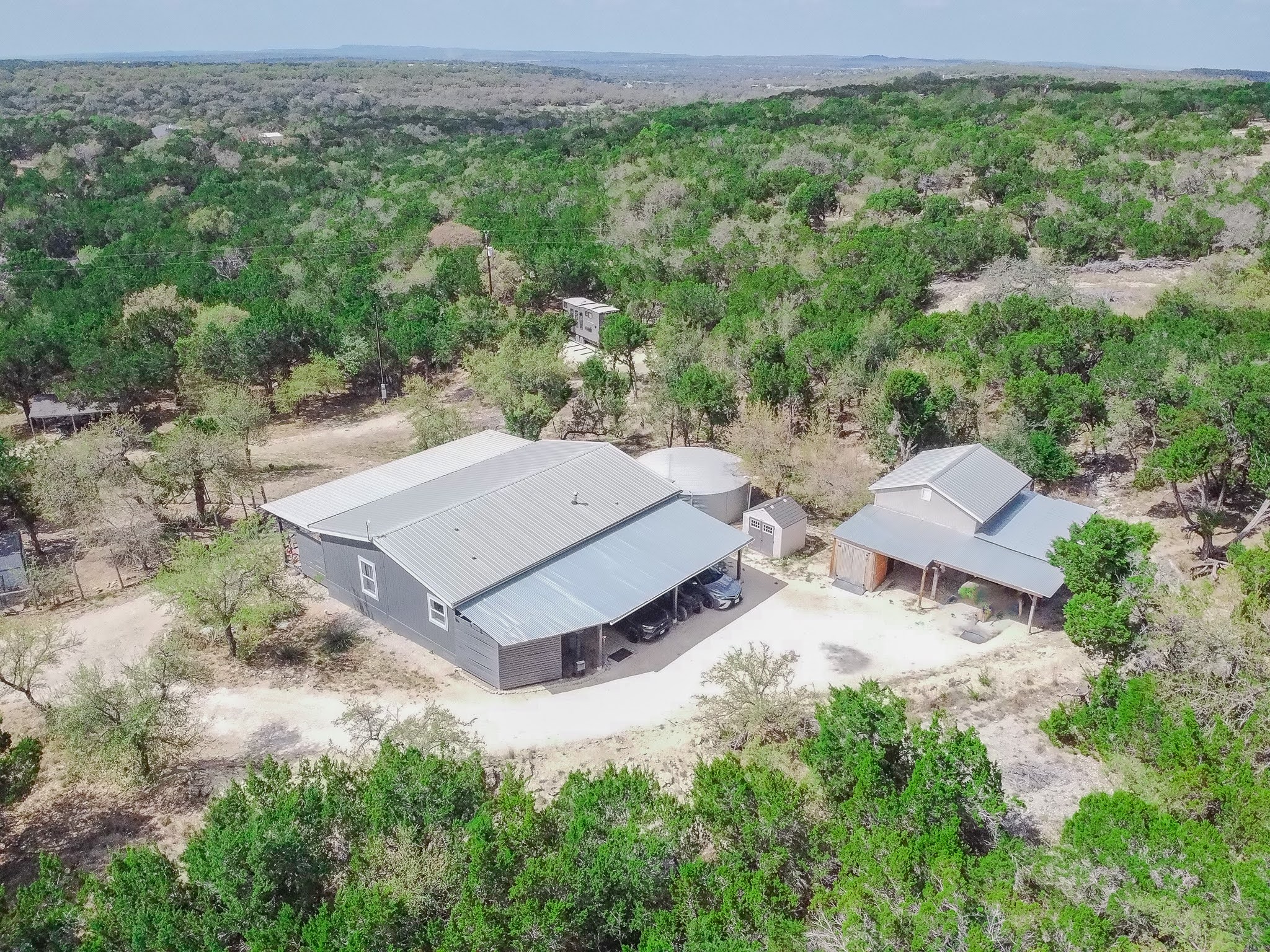 1925 Cripple Creek Stage Road Dripping Springs, TX 78620 - Photo 3 of 38