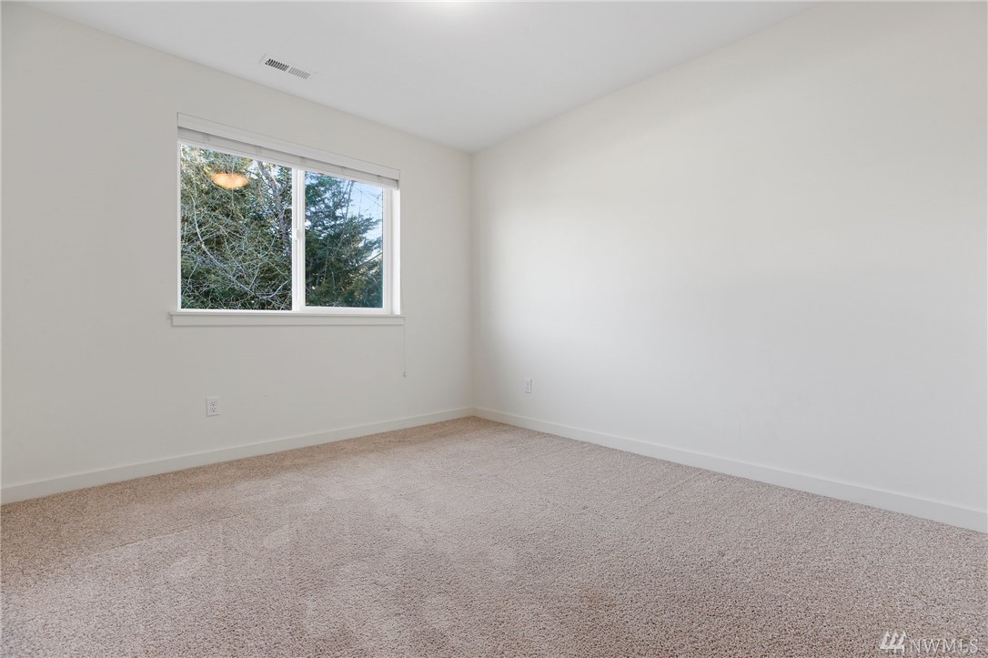 19819 3rd Avenue Southeast Bothell, WA 98012 - Photo 23 of 33
