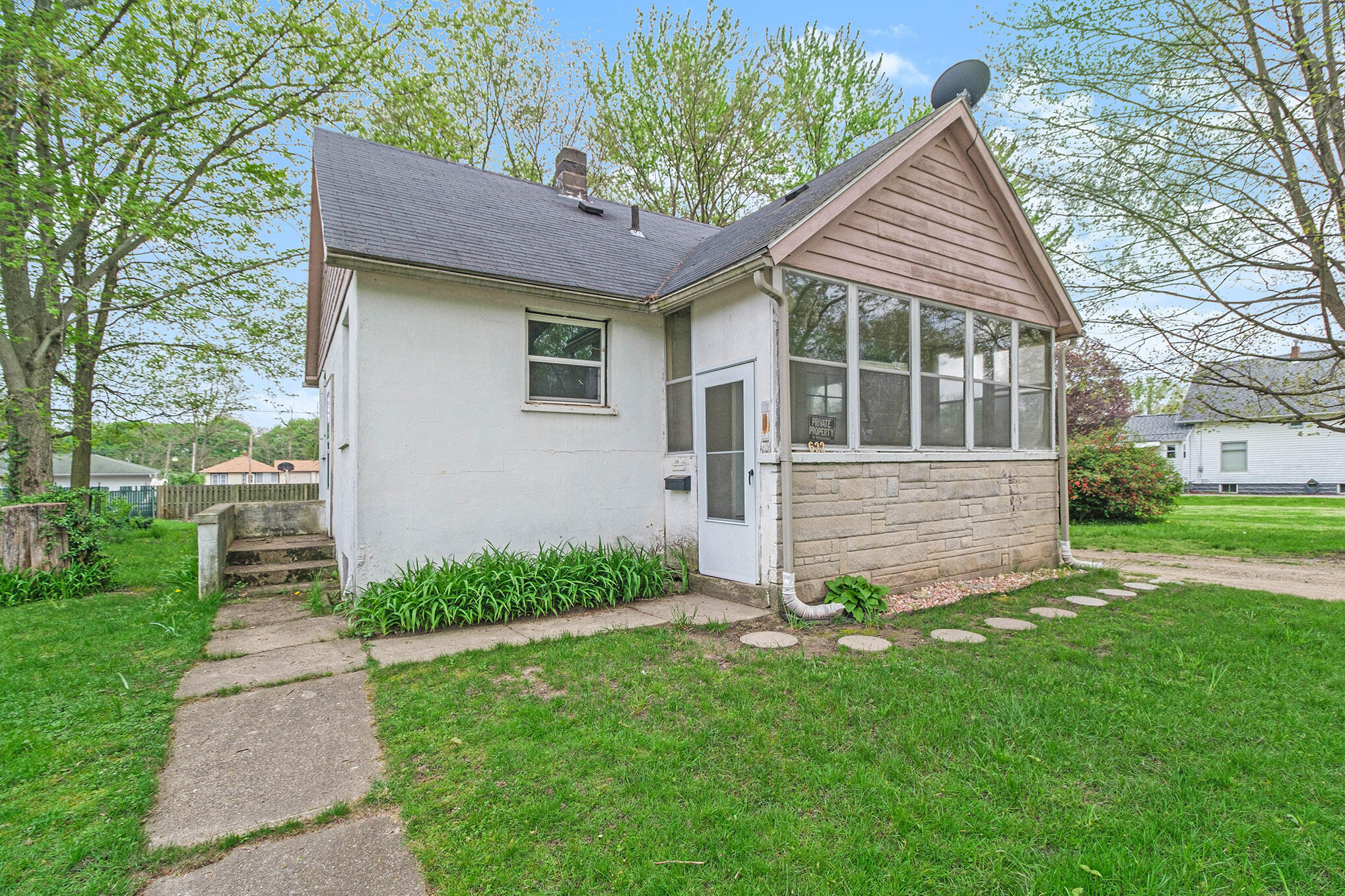 622 South Constantine Street Three Rivers, MI 49093 - Photo 1 of 20 DSCF6597