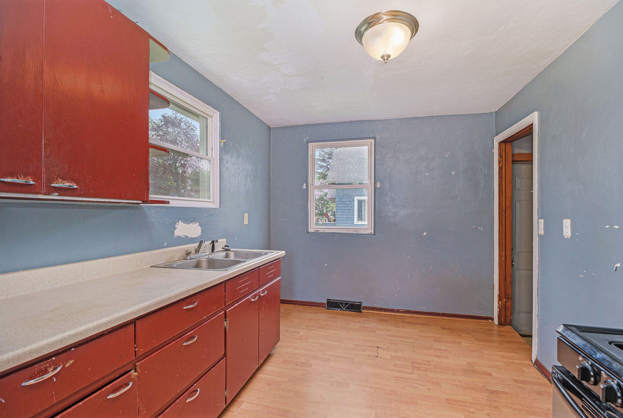 622 South Constantine Street Three Rivers, MI 49093 - Photo 9 of 20 DSCF6576