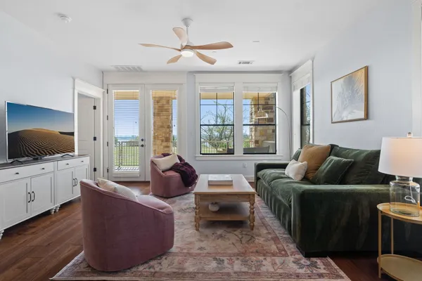 $350,000 | 6608 Lantern View Drive, Unit 102, Jonestown, TX 78645