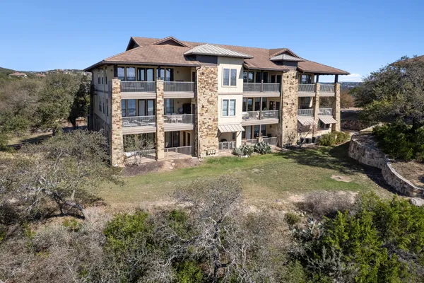 $350,000 | 6608 Lantern View Drive, Unit 102, Jonestown, TX 78645