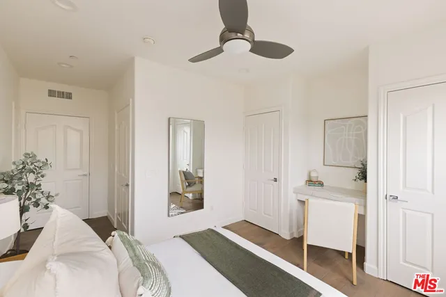 $1,995,000 | 432 South Willaman Drive, Unit 401, Los Angeles, CA 90048