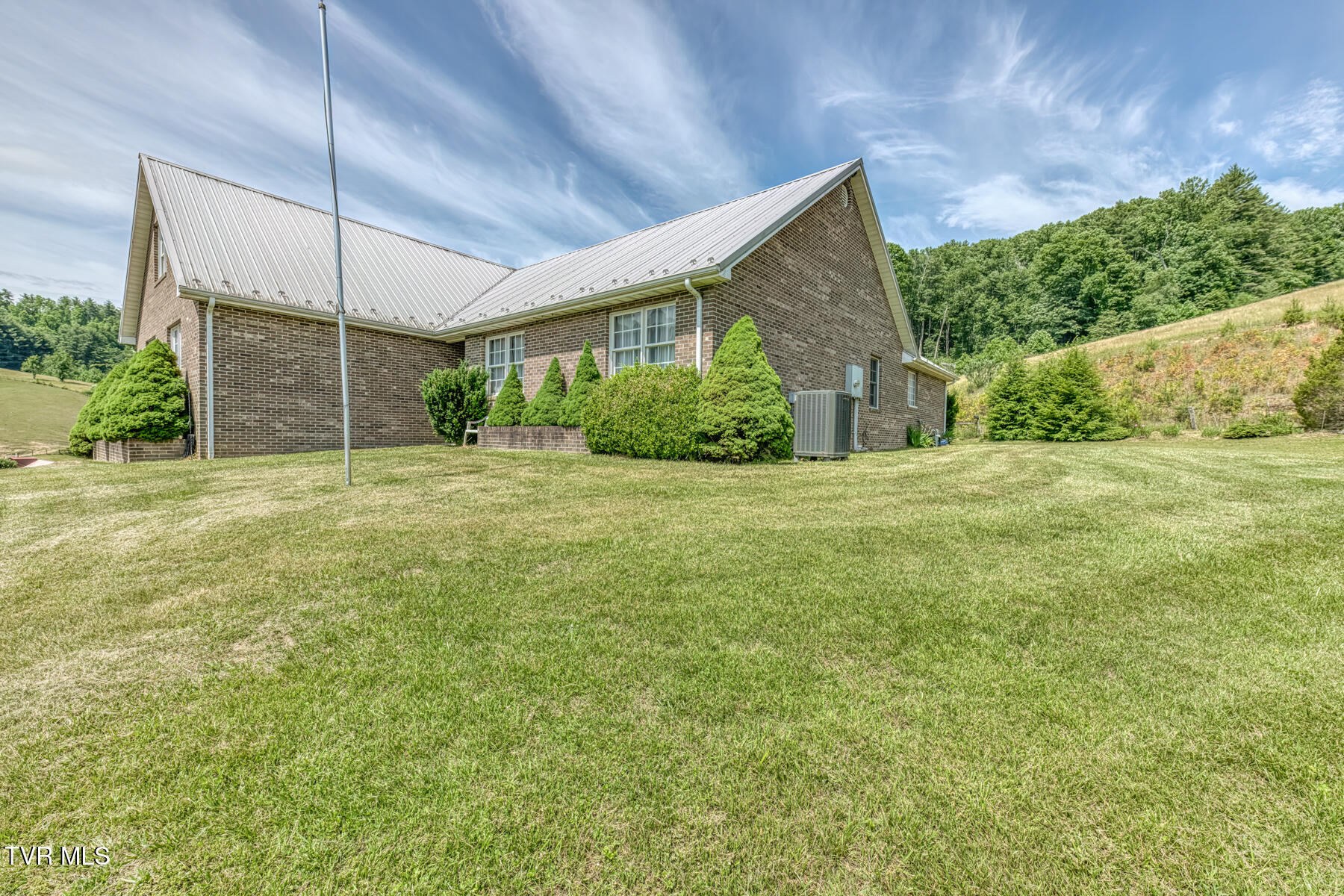 1044 Waters Road Laurel Bloomery, TN 37680 - Photo 51 of 72 1044 Waters Rd-53