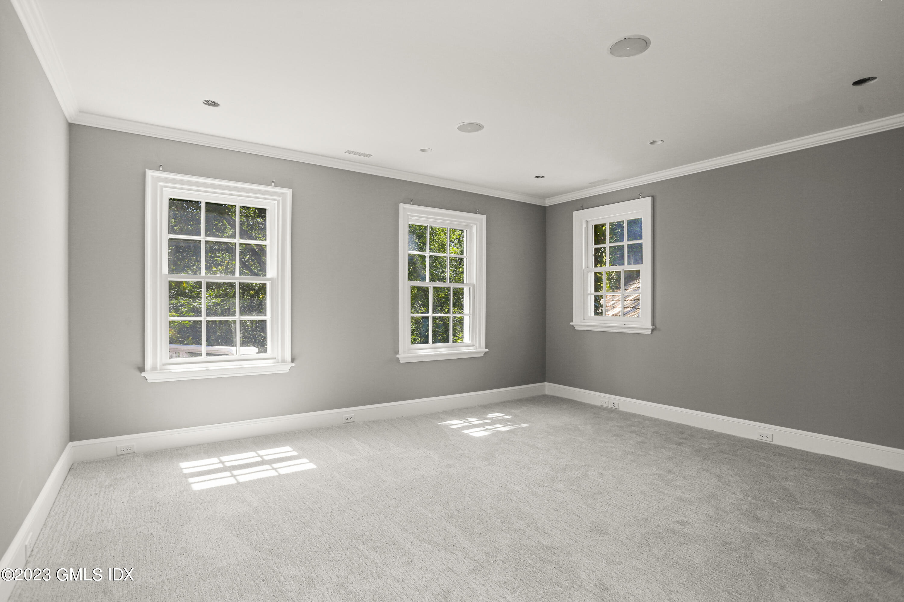 26 Memory Lane Greenwich, CT 06831 - Photo 19 of 43 an empty room with a window