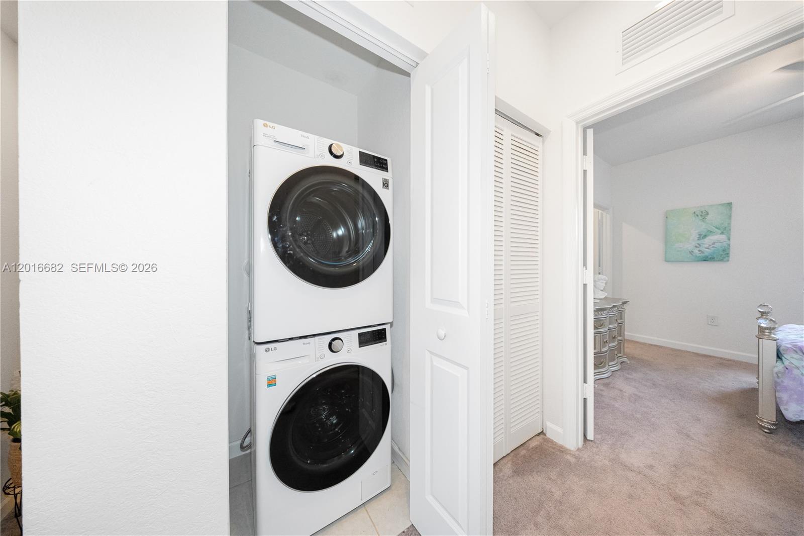 18236 Southwest 148th Road Miami, FL 33187 - Photo 5 of 24